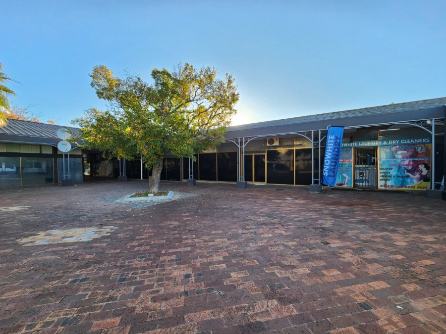 To Let commercial Property for Rent in Somerset West Western Cape